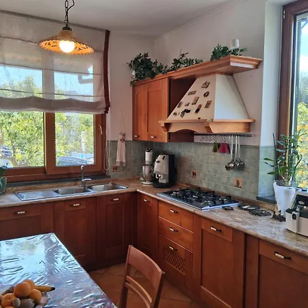 Il Giardino Dei Gigli Apartment Meta
